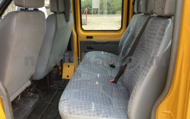 FORD Transit 2.2 TDCi 300 M Ambiente tehergépkocsi 3,5t össztömegig - 2198cm3 Diesel 119670 10/10