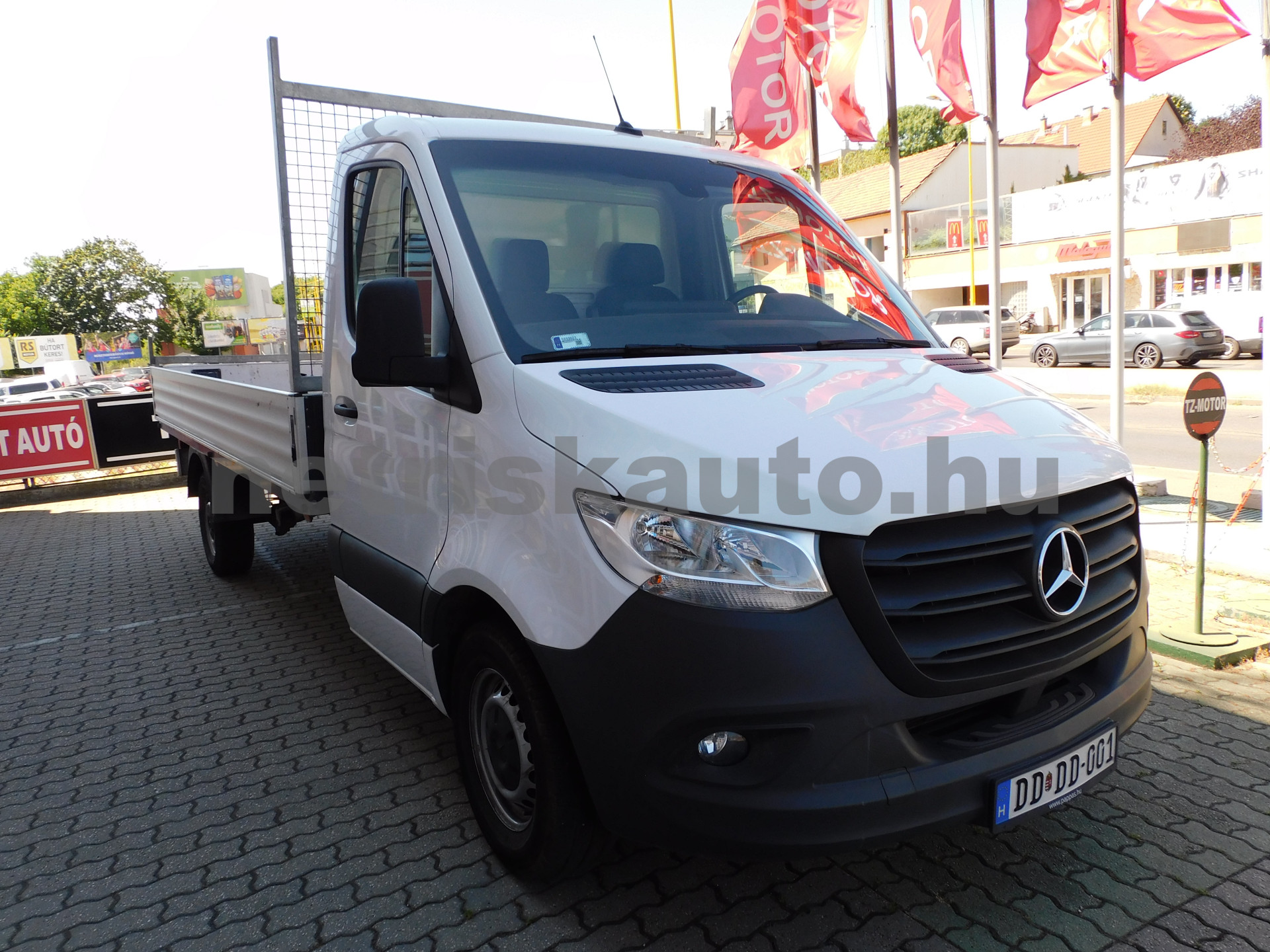 MERCEDES-BENZ Sprinter 317 CDI 907.131.13 tehergépkocsi 3,5t össztömegig - 1950cm3 Diesel 121200 1/12