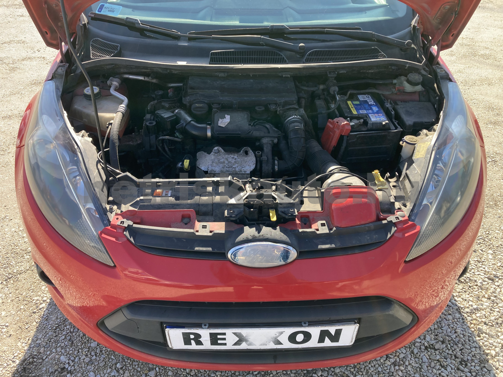 FORD Fiesta 1.4 TDCi Ambiente tehergépkocsi 3,5t össztömegig - 1399cm3 Diesel 121117 5/8