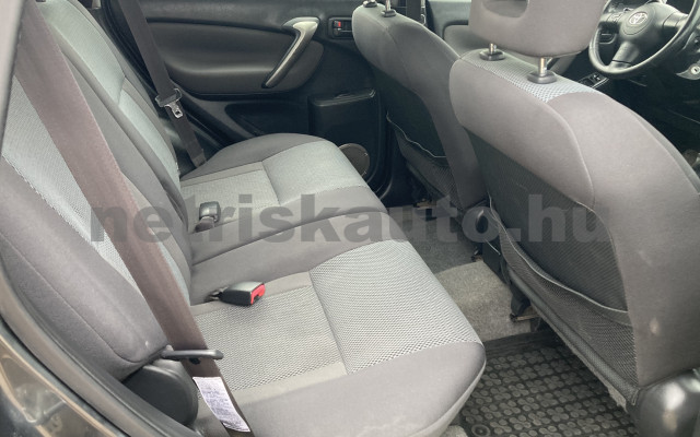 TOYOTA Rav4 2.0 D 4x4 Sol személygépkocsi - 1995cm3 Diesel 121144 9/10