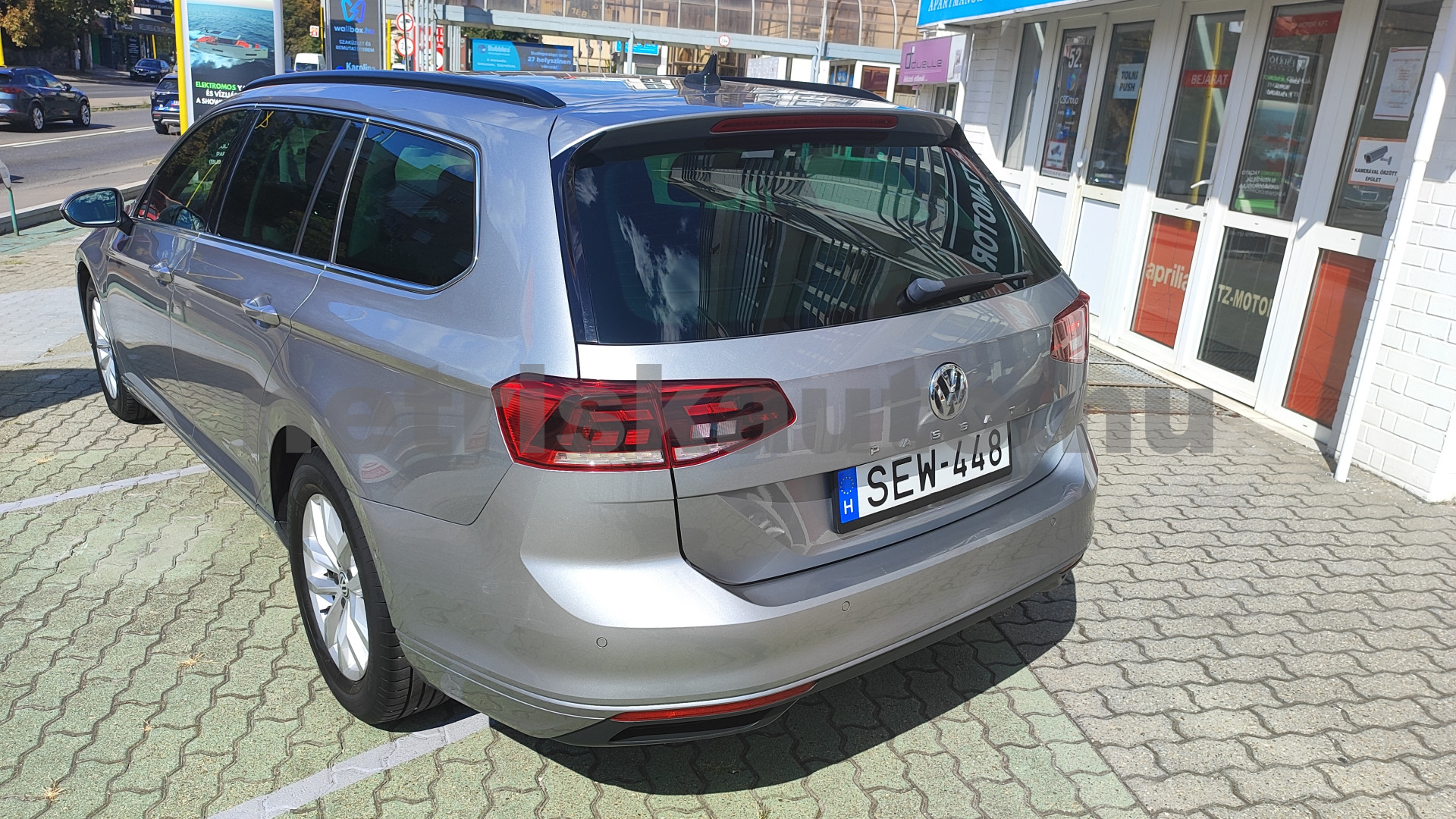 VW Passat 2.0 TDI SCR Business DSG személygépkocsi - 1968cm3 Diesel 121560 12/12
