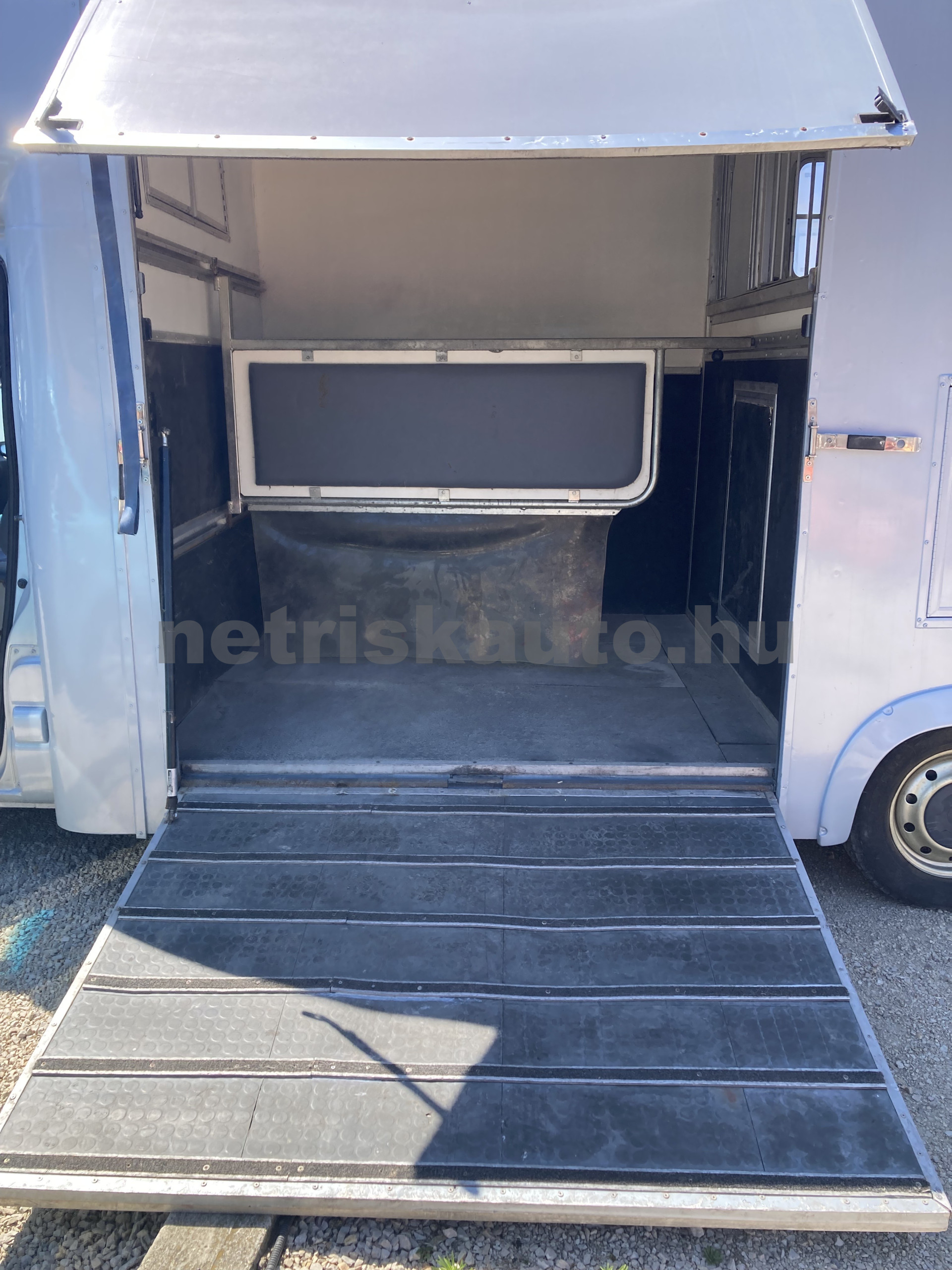 RENAULT Master 2.5 dCi L3H1 tehergépkocsi 3,5t össztömegig - 2463cm3 Diesel 121167 6/12