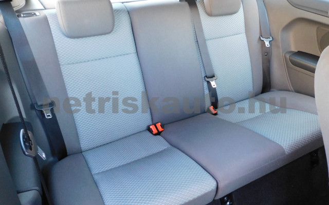 FORD Focus 1.6 Trend Aut. személygépkocsi - 1596cm3 Benzin 120320 9/12