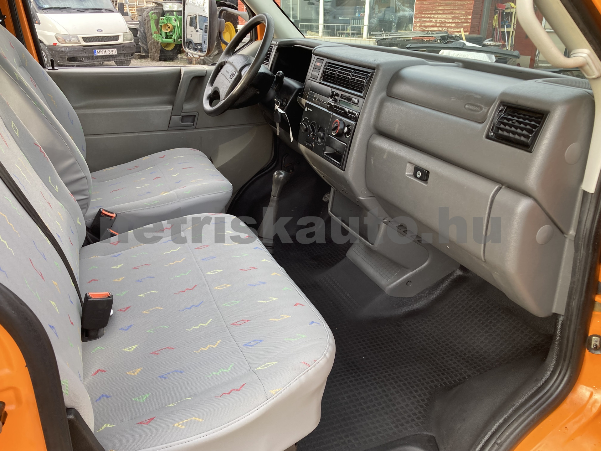 VW Transporter 1.9 7DM 1H2 F tehergépkocsi 3,5t össztömegig - 1896cm3 Diesel 121362 7/9