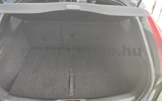 VOLVO V40 2.0 D [D3] R-Design Geartronic személygépkocsi - 1969cm3 Diesel 121501 10/12