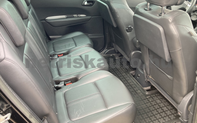 PEUGEOT 5008 2.0 HDi Allure (7 sz.) személygépkocsi - 1997cm3 Diesel 120463 8/12