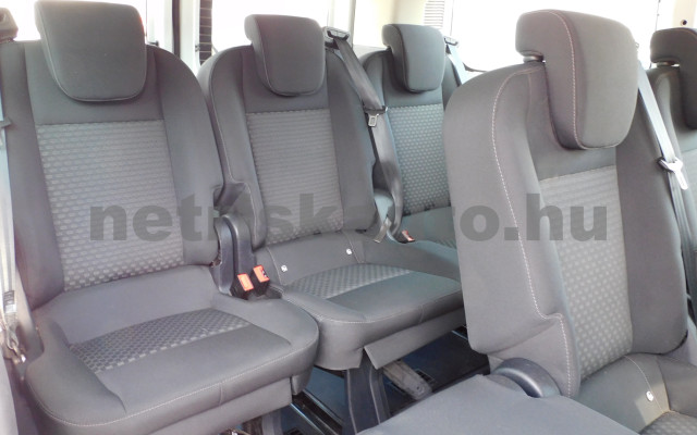FORD Transit Custom 2.0 TDCi Tourneo 320 L1H1 Trend A.9 tehergépkocsi 3,5t össztömegig - 1995cm3 Diesel 121120 10/12