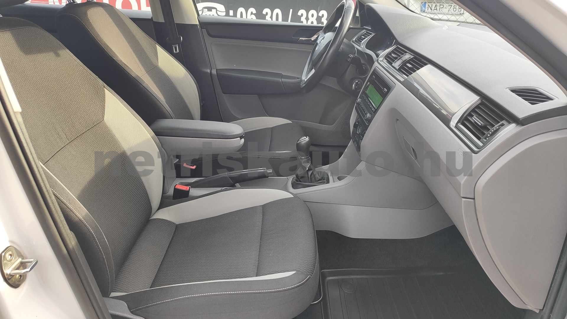 SKODA Rapid 1.2 TSI Ambition személygépkocsi - 1197cm3 Benzin 121475 8/12