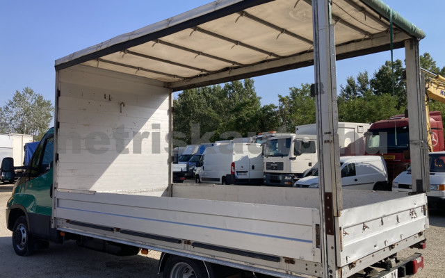 IVECO 35 35 C 16 4100 Aut. tehergépkocsi 3,5t össztömegig - 2287cm3 Diesel 121578 4/8