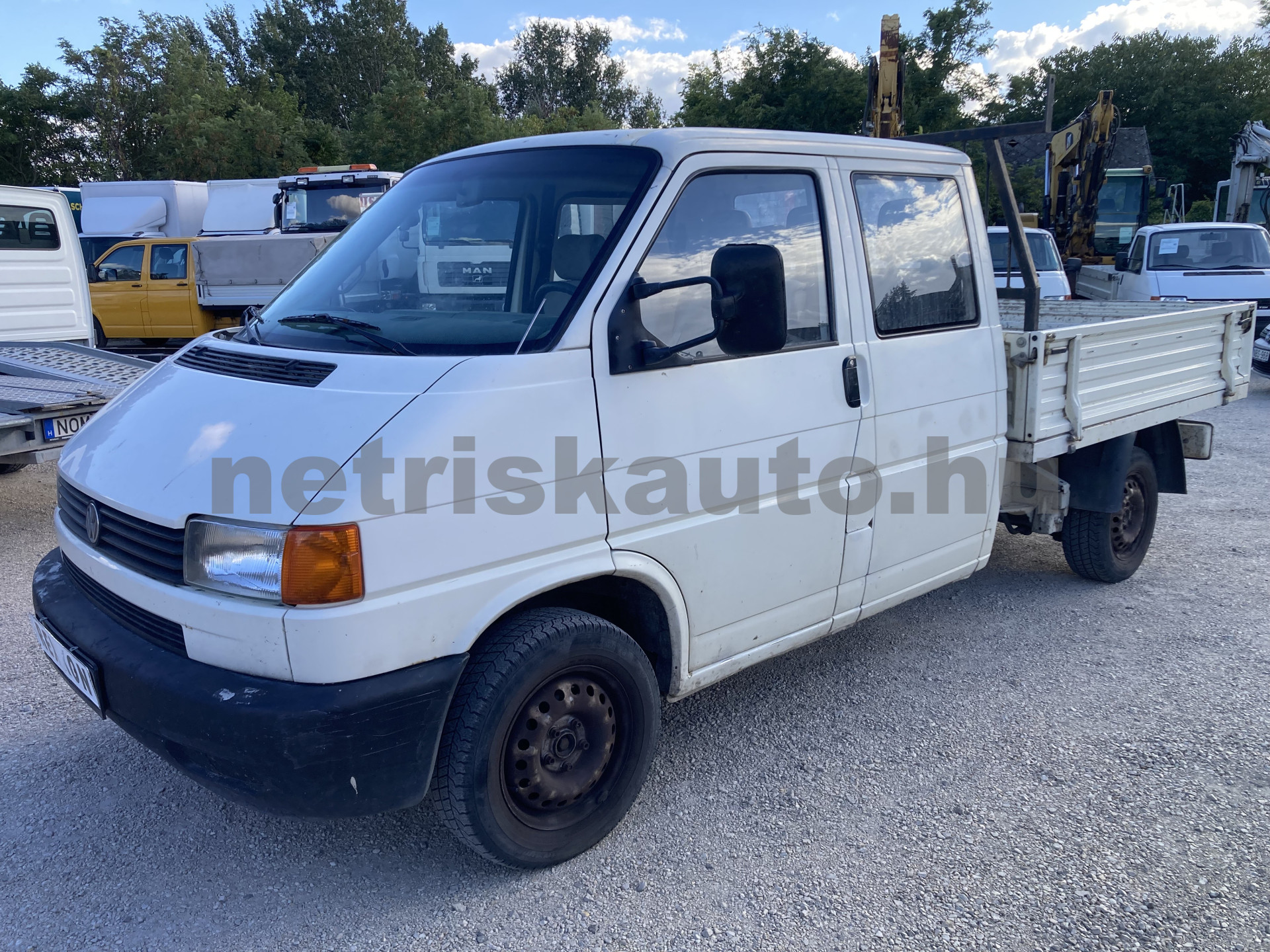 VW Transporter 2.4 7DM 1Z2 F tehergépkocsi 3,5t össztömegig - 2370cm3 Diesel 121594 2/9
