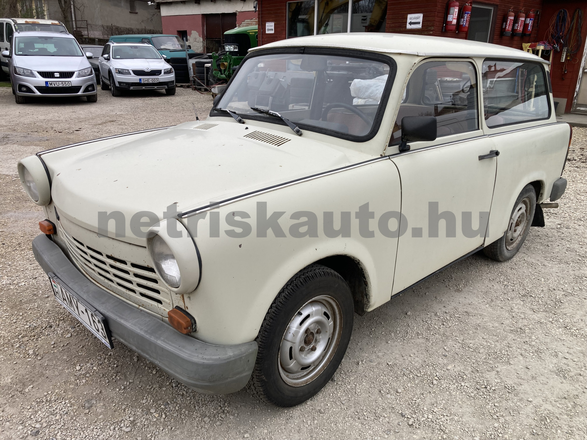 TRABANT 1.1 1.1 Kombi személygépkocsi - 1043cm3 Benzin 121430 2/10