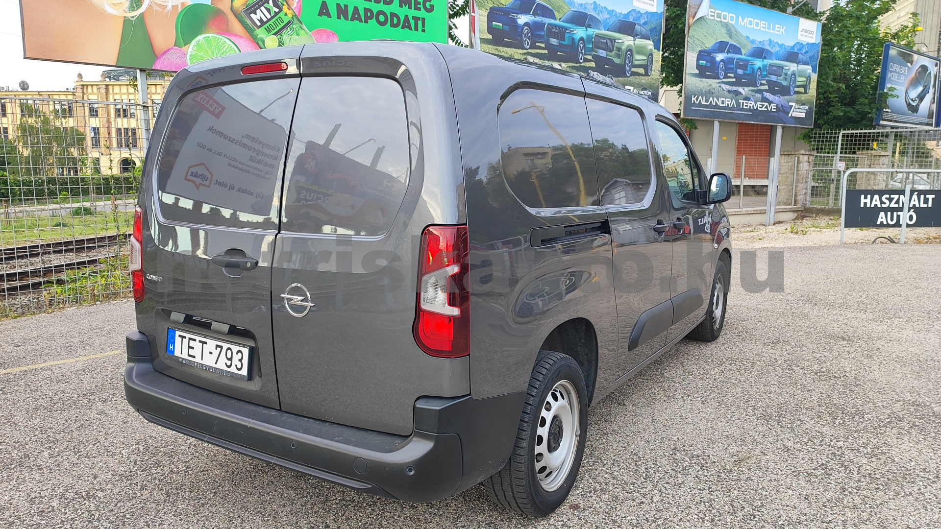 OPEL Combo 1.5 DTH L2H1 2.4t Cargo E. tehergépkocsi 3,5t össztömegig - 1499cm3 Diesel 121474 11/11