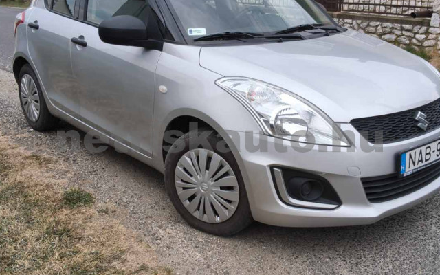 SUZUKI Swift 1.2 GL LED AC ESP személygépkocsi - 1242cm3 Benzin 121564 10/12