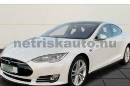 TESLA Model S személygépkocsi - cm3 Kizárólag elektromos 119057