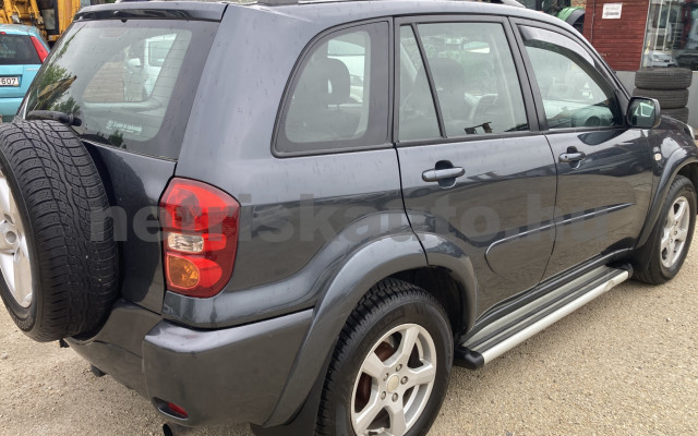 TOYOTA Rav4 2.0 D 4x4 Sol személygépkocsi - 1995cm3 Diesel 121144 4/10