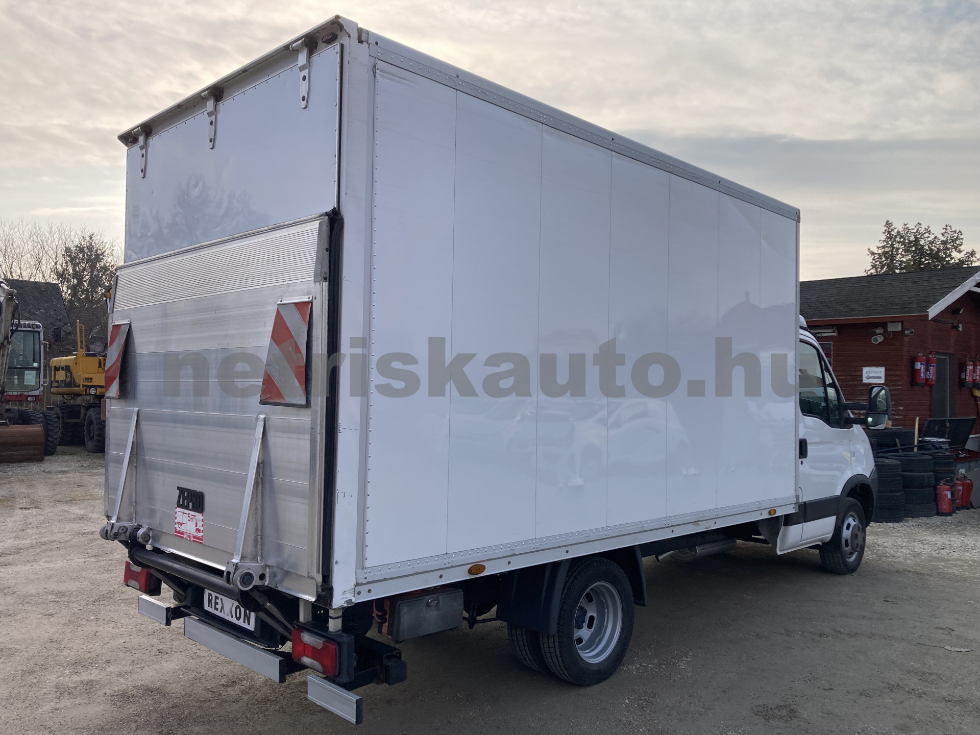 IVECO 35 35 C 15 3750 tehergépkocsi 3,5t össztömegig - 2998cm3 Diesel 121070 4/9