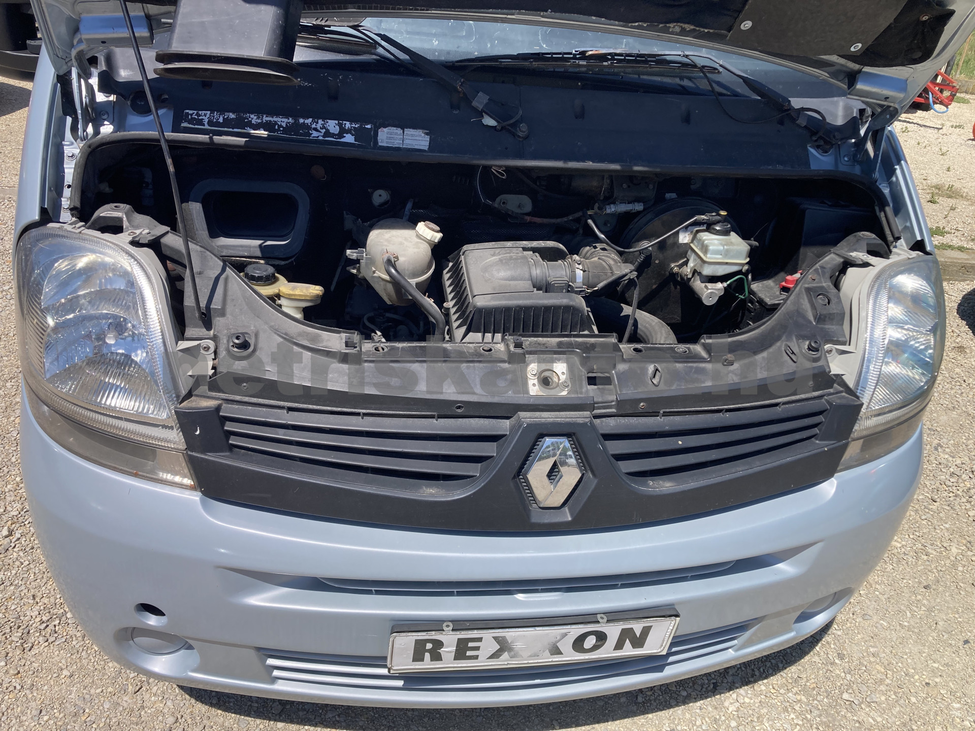RENAULT Master 2.5 dCi L3H1 tehergépkocsi 3,5t össztömegig - 2463cm3 Diesel 121167 5/12