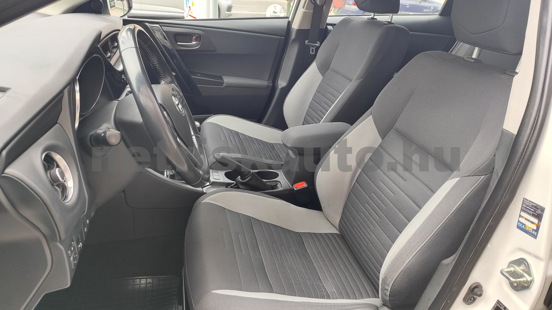 TOYOTA Auris 1.6 Active MY17 Trend személygépkocsi - 1598cm3 Benzin 121442 5/12