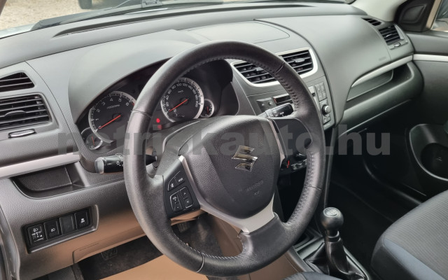 SUZUKI Swift 1.2 GC AC ESP személygépkocsi - 1242cm3 Benzin 120041 8/12