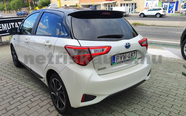 TOYOTA Yaris 1.5 VVT-i Hybrid Sel. W. e-CVT személygépkocsi - 1497cm3 Hybrid 121528 2/12