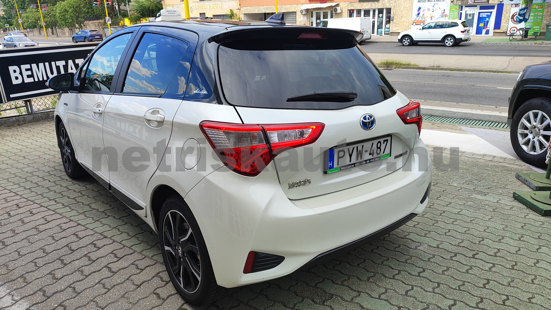 TOYOTA Yaris 1.5 VVT-i Hybrid Sel. W. e-CVT személygépkocsi - 1497cm3 Hybrid 121528 2/12