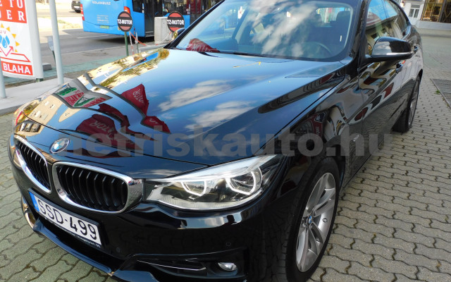 BMW 3-as sorozat 330d xDrive Sport Aut. személygépkocsi - 2993cm3 Diesel 121262 11/12