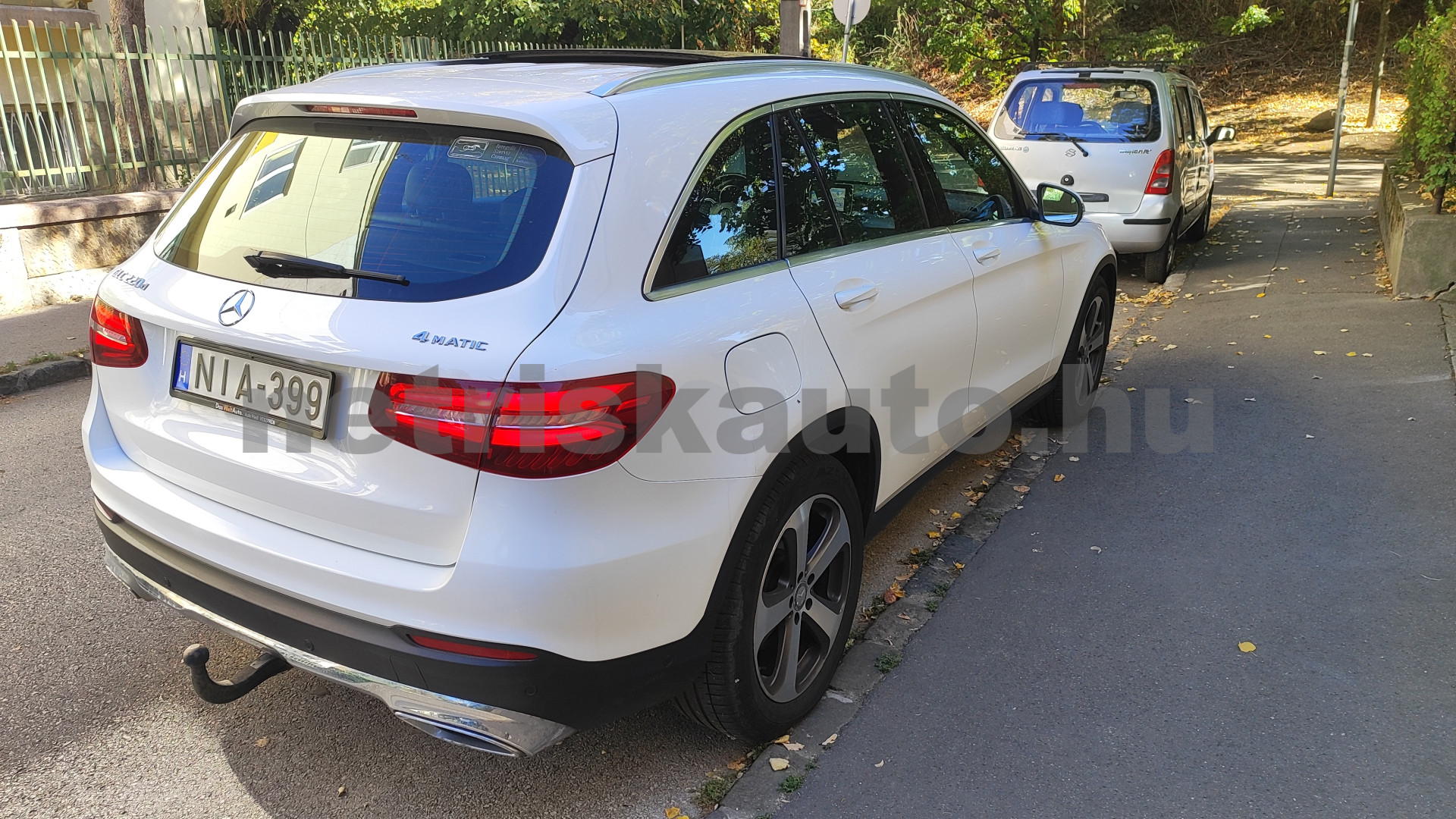 MERCEDES-BENZ GLC-osztály GLC 220 d 4Matic 9G-TRONIC személygépkocsi - 2143cm3 Diesel 121610 2/12