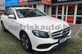 MERCEDES-BENZ E-osztály E 200 4Matic 9G-TRONIC EQ Boost személygépkocsi - 1991cm3 Hybrid 121274