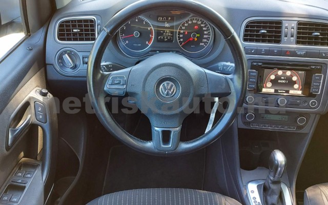 VW Polo 1.4 85 Highline DSG személygépkocsi - 1390cm3 Benzin 119656 10/36