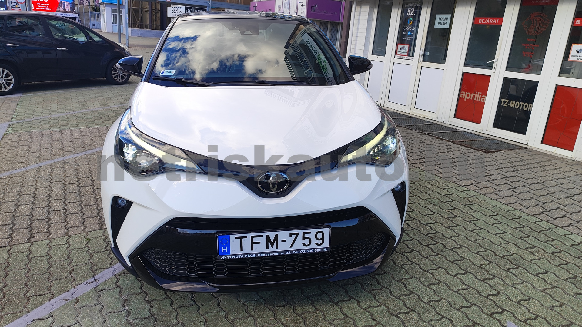 TOYOTA C-HR 2.0 Hybrid GR Sport e-CVT személygépkocsi - 1987cm3 Hybrid 121532 3/12