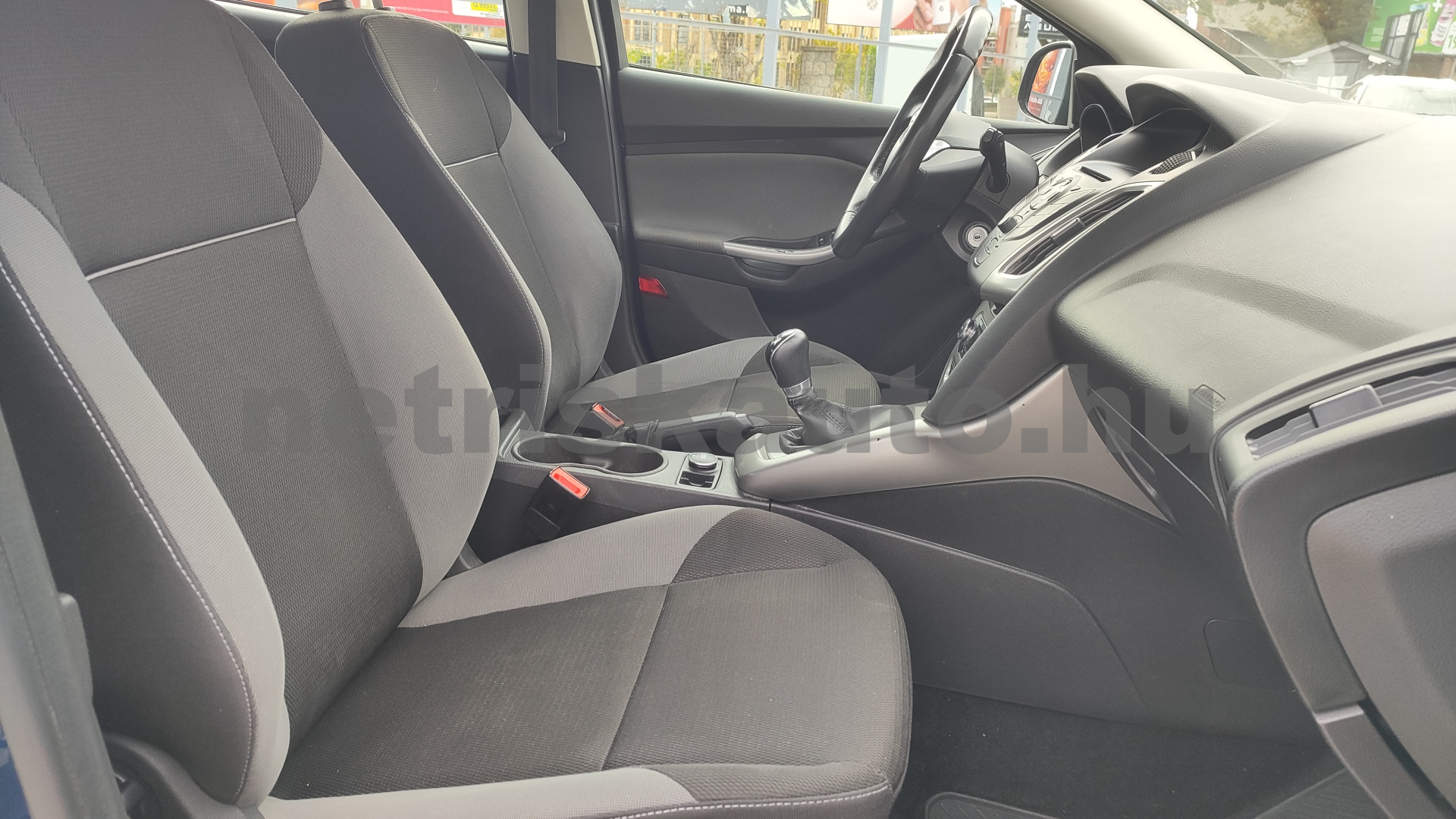 FORD Focus 1.6 Ti-VCT Trend személygépkocsi - 1596cm3 Benzin 121616 8/12