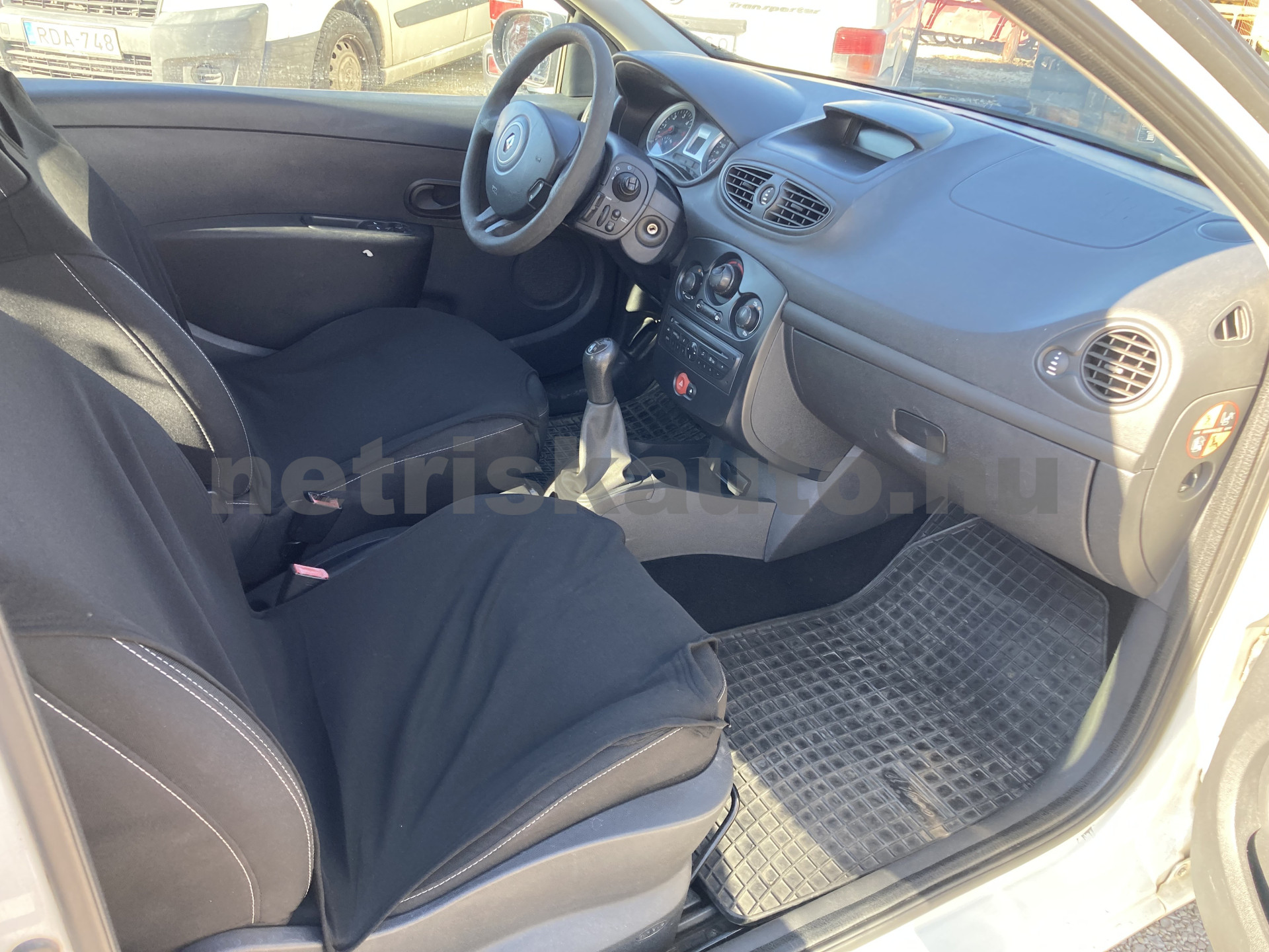 RENAULT Clio CLIO III 1.5 dCi Société GYORSAN ELVIHET tehergépkocsi 3,5t össztömegig - 1461cm3 Diesel 121605 7/8