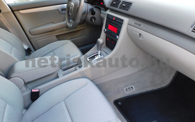 AUDI A4 3.0 V6 TDI DPF quattro tiptronic személygépkocsi - 2976cm3 Diesel 121188 9/12