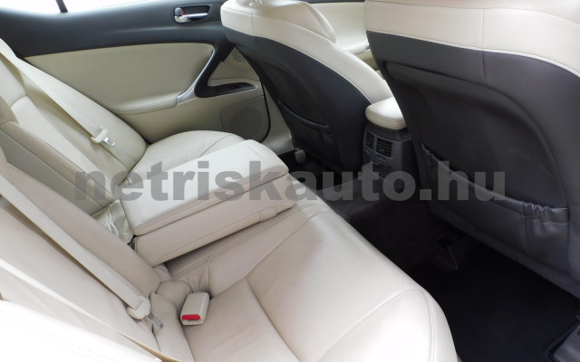 LEXUS IS IS 220d Leather&Navigation személygépkocsi - 2236cm3 Diesel 121074 10/12