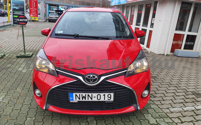 TOYOTA Yaris 1.33 Active CVT személygépkocsi - 1329cm3 Benzin 121327 3/12