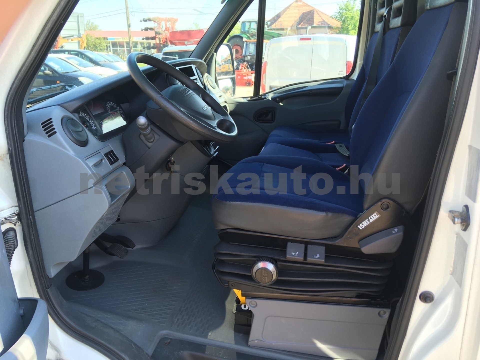 IVECO 35 35 C 18 3450 Aut. tehergépkocsi 3,5t össztömegig - 2998cm3 Diesel 119476 10/11