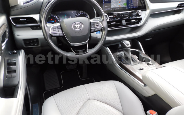 TOYOTA Highlander 2.5 Hybrid Executive CVT személygépkocsi - 2487cm3 Hybrid 121089 6/12