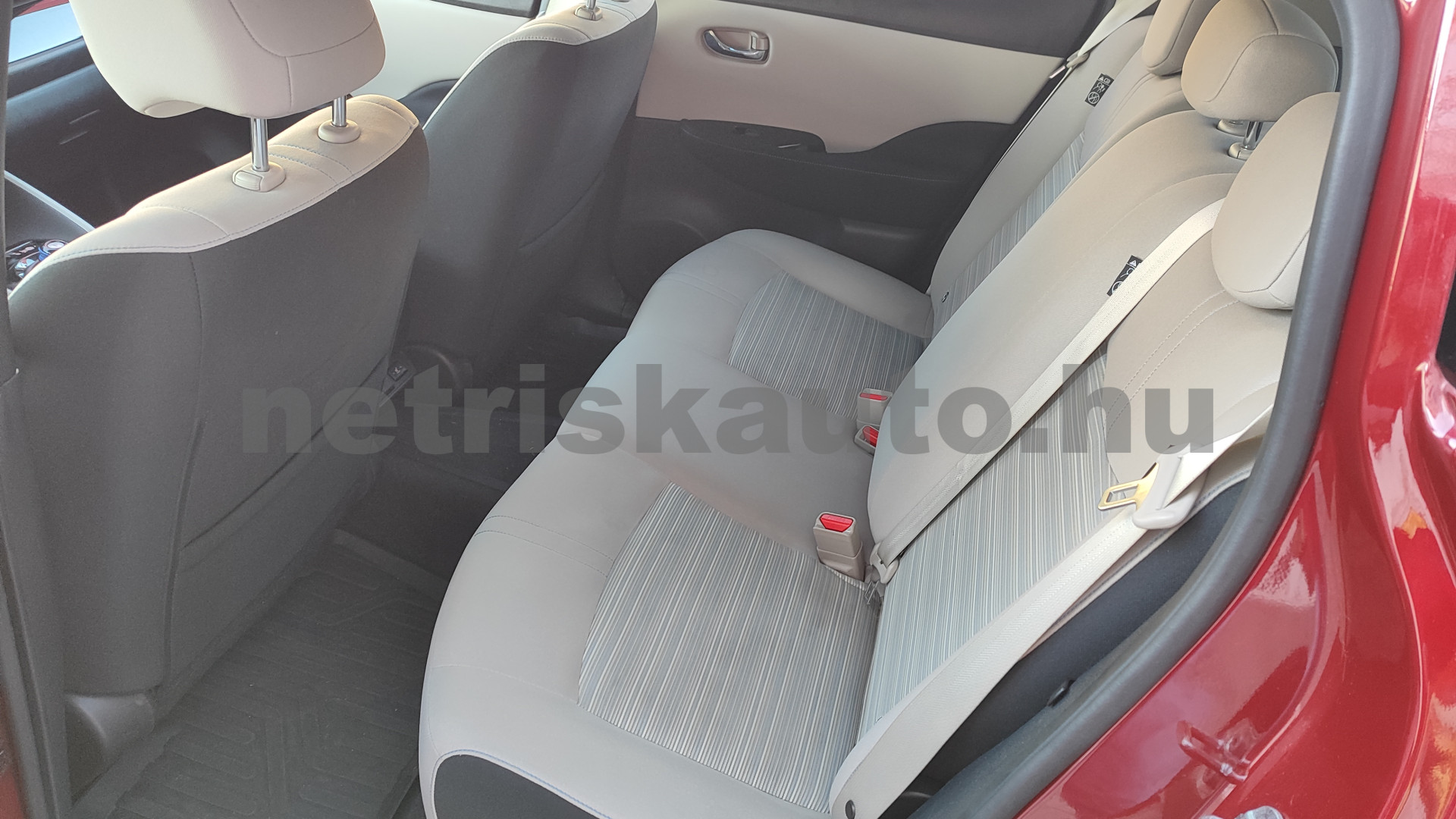 NISSAN Leaf N-Connecta 40kWh Aut. személygépkocsi - cm3 Kizárólag elektromos 121309 4/5