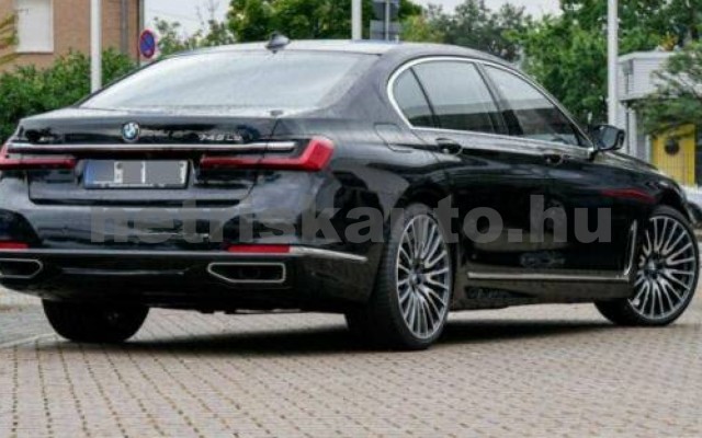 BMW 745 személygépkocsi - 2998cm3 Hybrid 117465 2/7