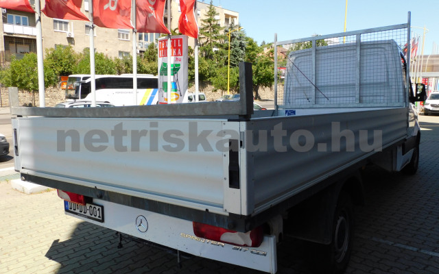 MERCEDES-BENZ Sprinter 317 CDI 907.131.13 tehergépkocsi 3,5t össztömegig - 1950cm3 Diesel 121200 12/12