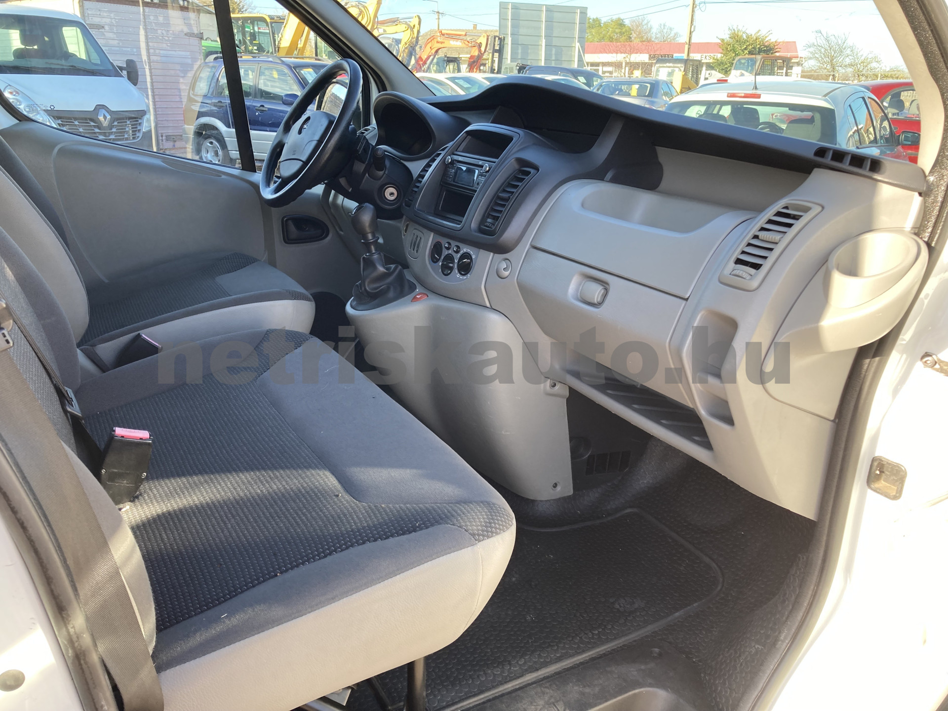 OPEL Vivaro 2.0 CDTI L1H1 2.7t DPF EURO5 tehergépkocsi 3,5t össztömegig - 1995cm3 Diesel 119911 9/9