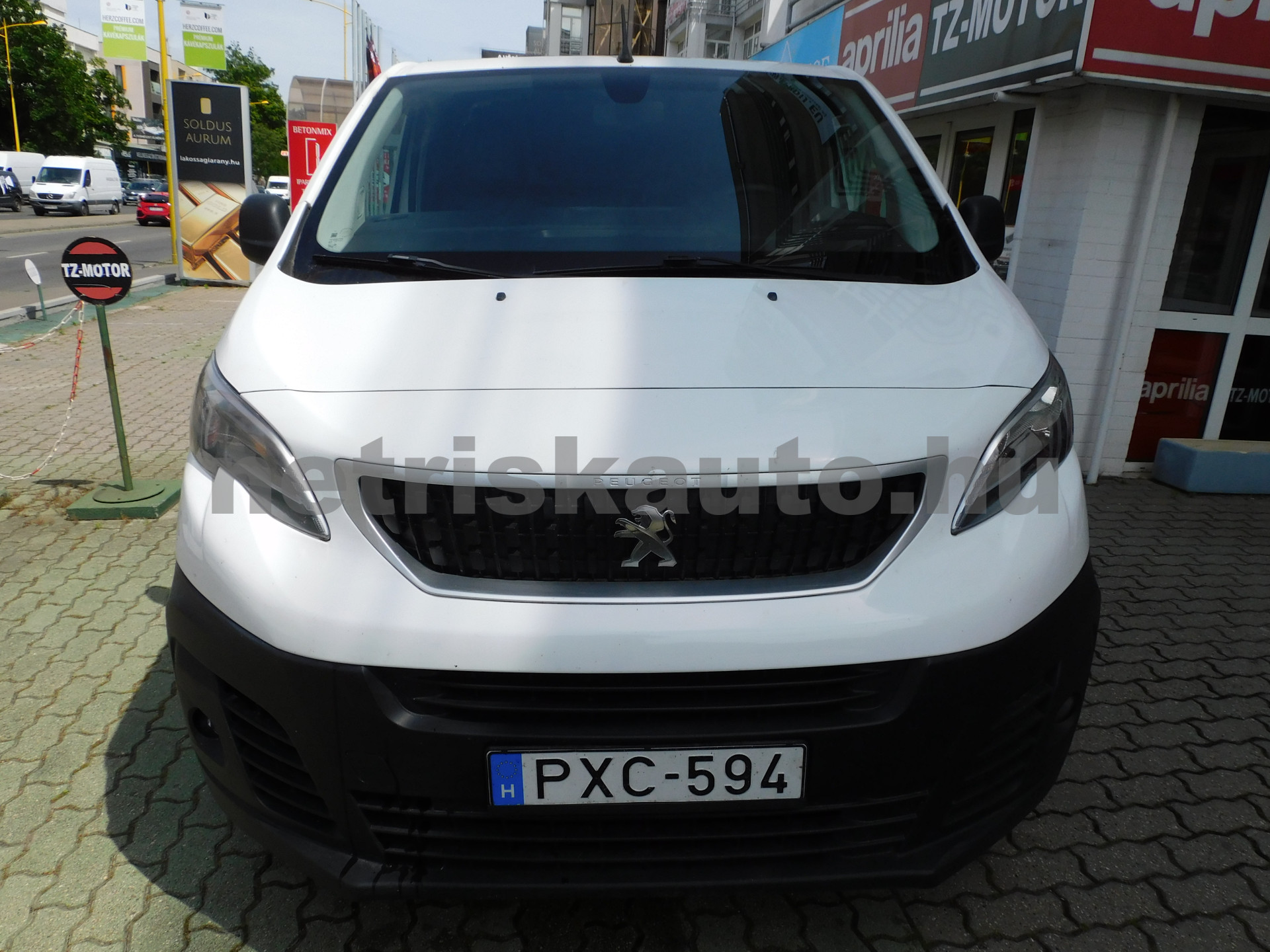 PEUGEOT Expert 2.0 BlueHDi L2 (3sz) Premium tehergépkocsi 3,5t össztömegig - 1997cm3 Diesel 121292 4/12