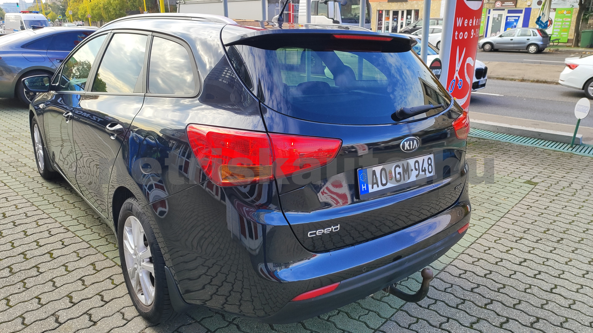 KIA Cee'd 1.4 CRDI EX személygépkocsi - 1396cm3 Diesel 121299 2/12