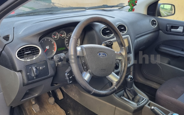 FORD Focus 1.6 Ambiente személygépkocsi - 1596cm3 Benzin 120354 2/10