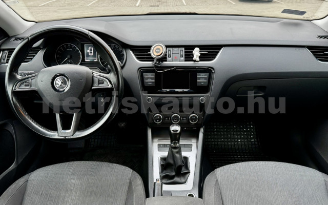 SKODA Octavia 1.6 CR TDI Style személygépkocsi - 1598cm3 Diesel 121391 5/8