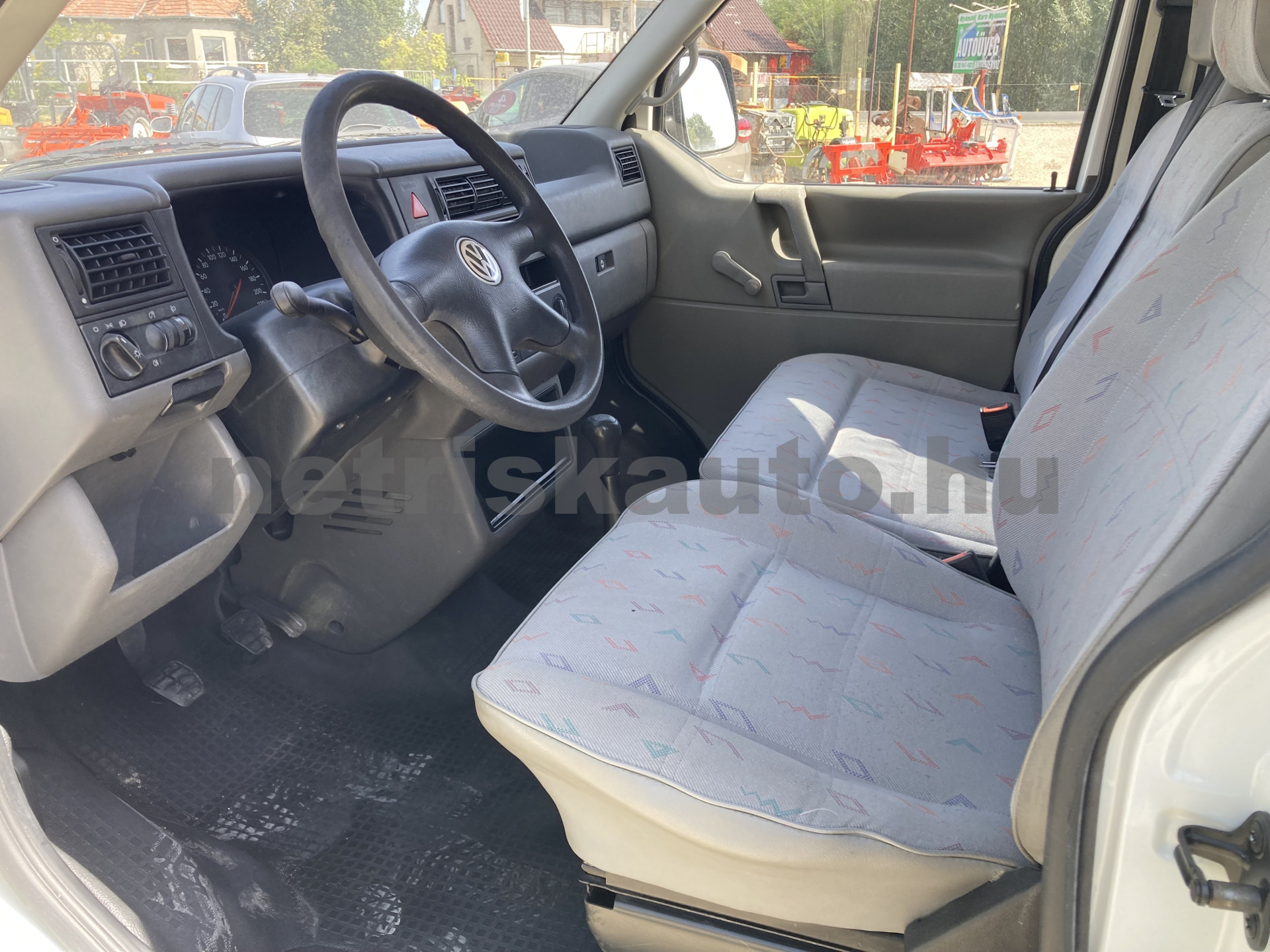 VW Transporter 1.9 Basic Mixto tehergépkocsi 3,5t össztömegig - 1896cm3 Diesel 121555 6/9