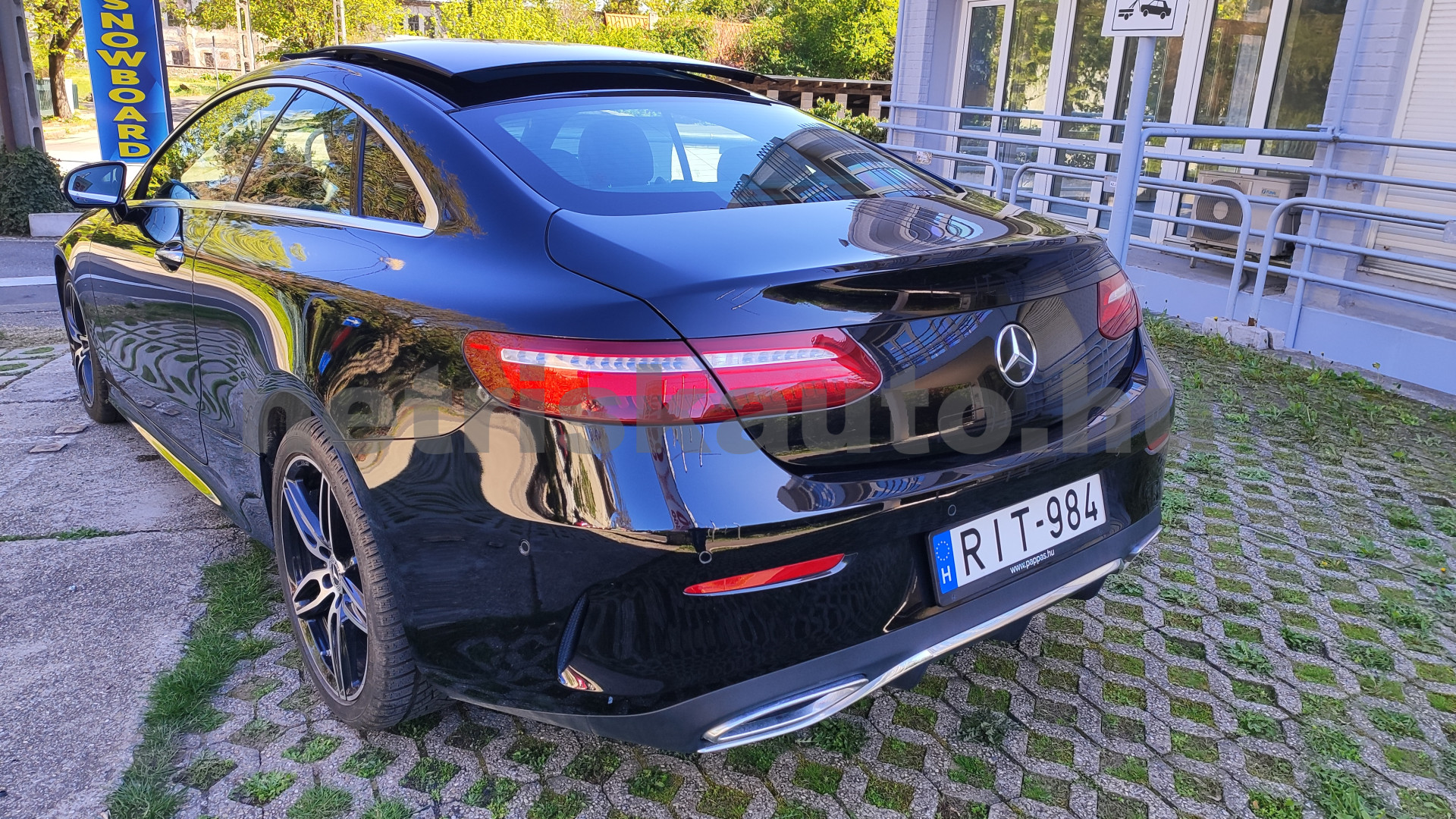 MERCEDES-BENZ E-osztály E 350 d 4Matic 9G-TRONIC személygépkocsi - 2987cm3 Diesel 121438 2/12