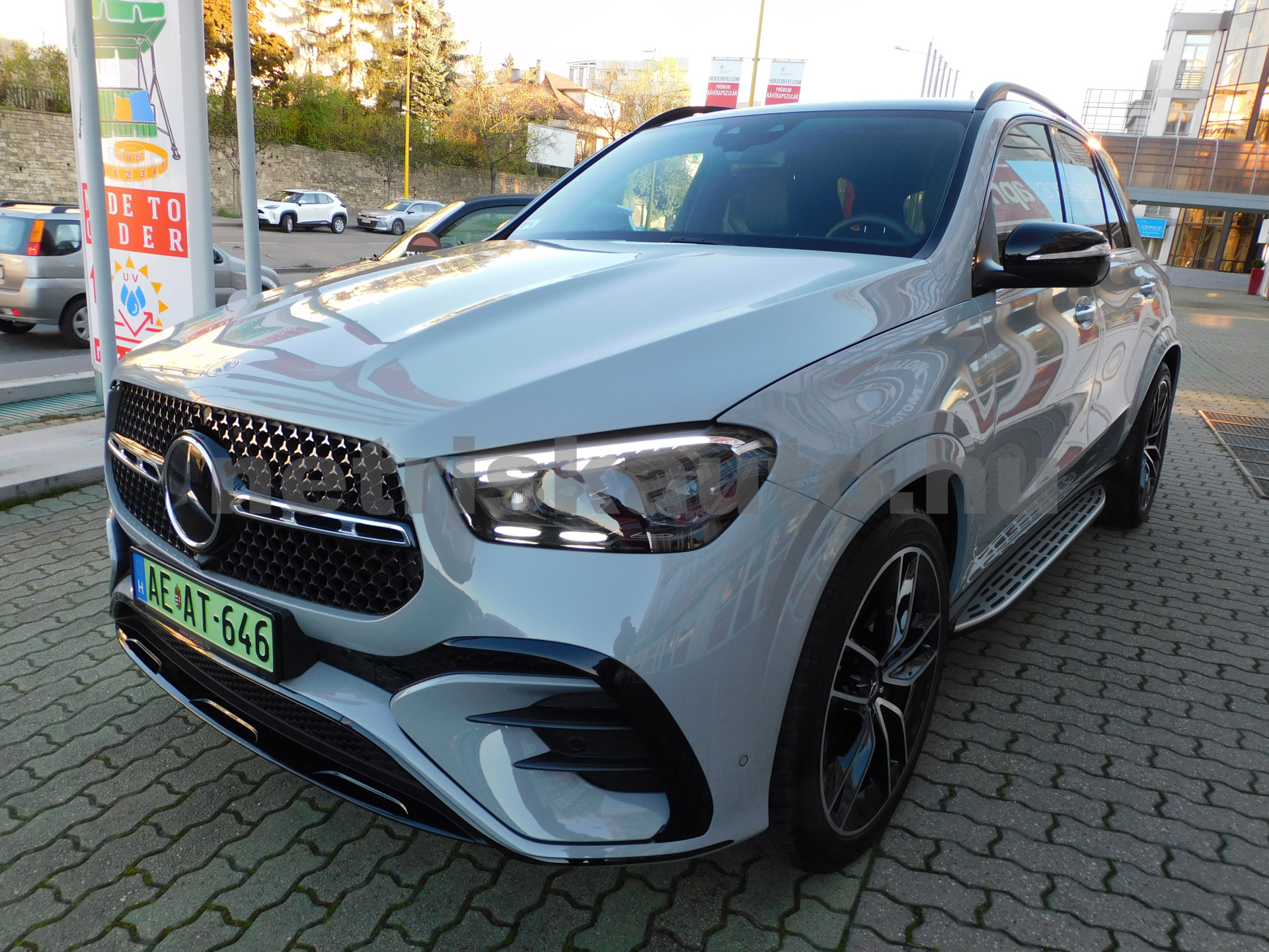 MERCEDES-BENZ GLE-osztály GLE 350 de 4Matic 9G-TRONIC Plug-in személygépkocsi - 1950cm3 Hybrid 121124 12/12