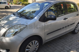 TOYOTA Yaris 1.3 Terra személygépkocsi - 1296cm3 Benzin 121250