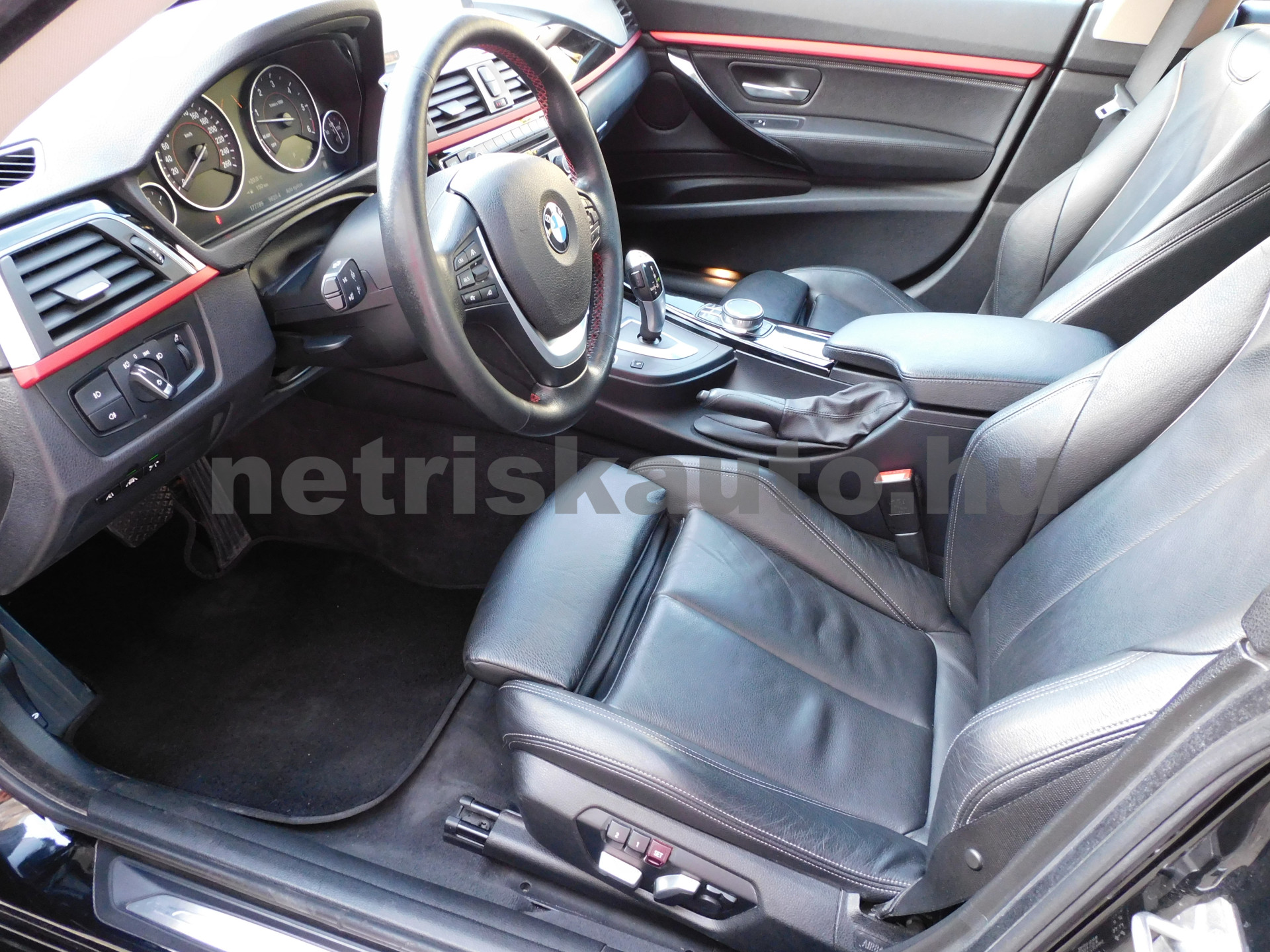 BMW 3-as sorozat 330d xDrive Sport Aut. személygépkocsi - 2993cm3 Diesel 121262 6/12